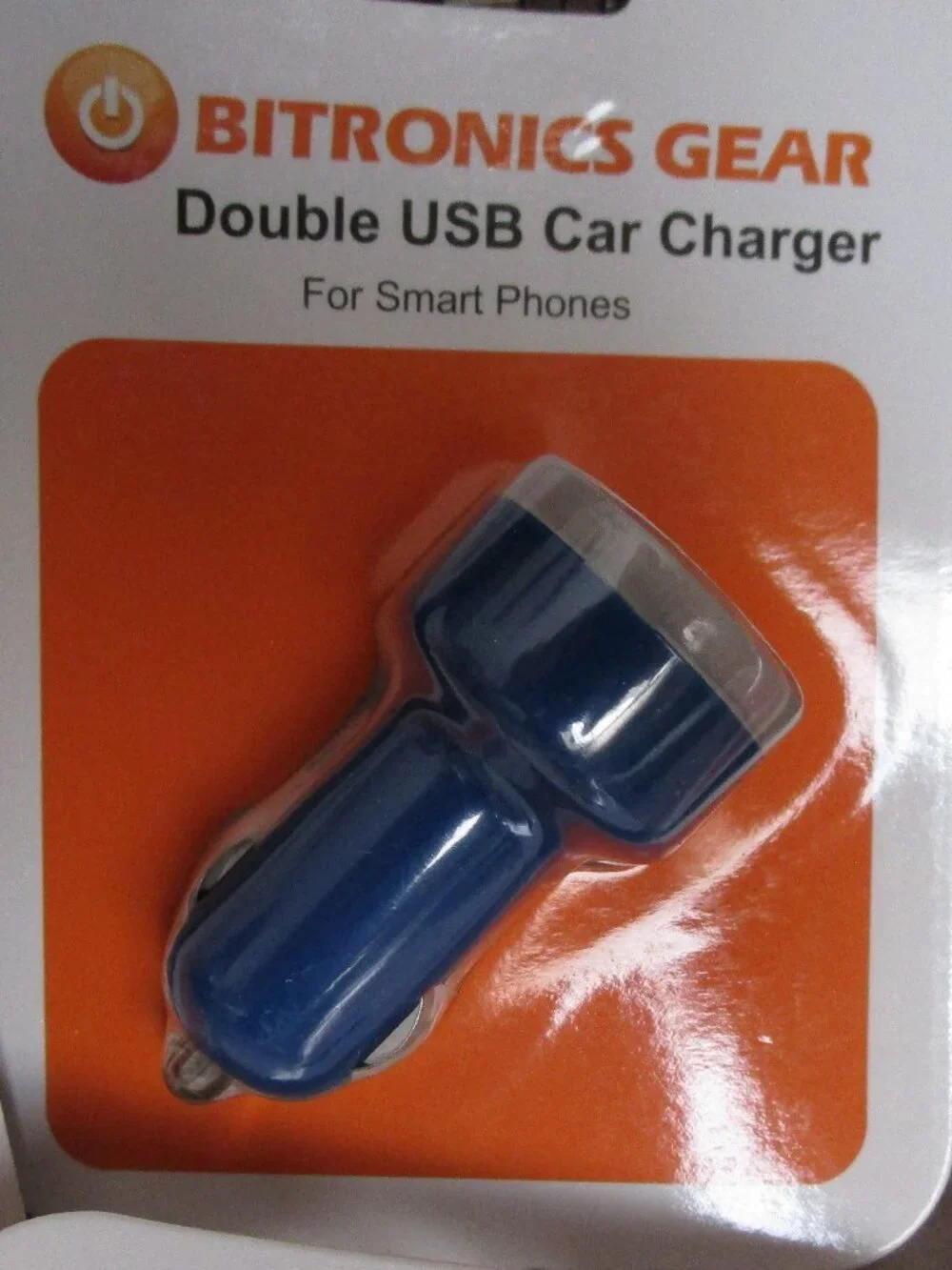 NWT dual USB car charger
